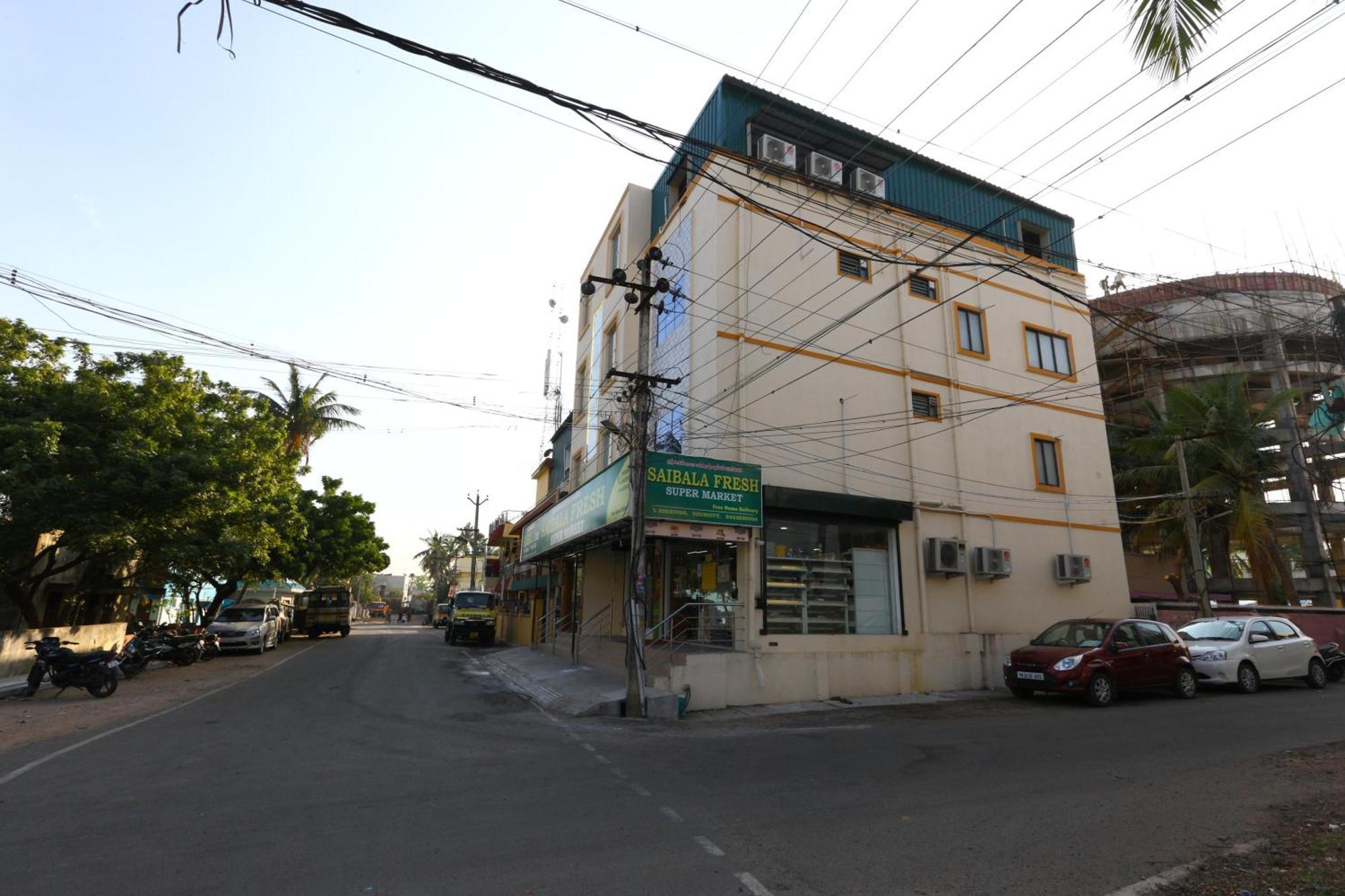 Hotel Salbala Inn - Near Airport 첸나이 외부 사진