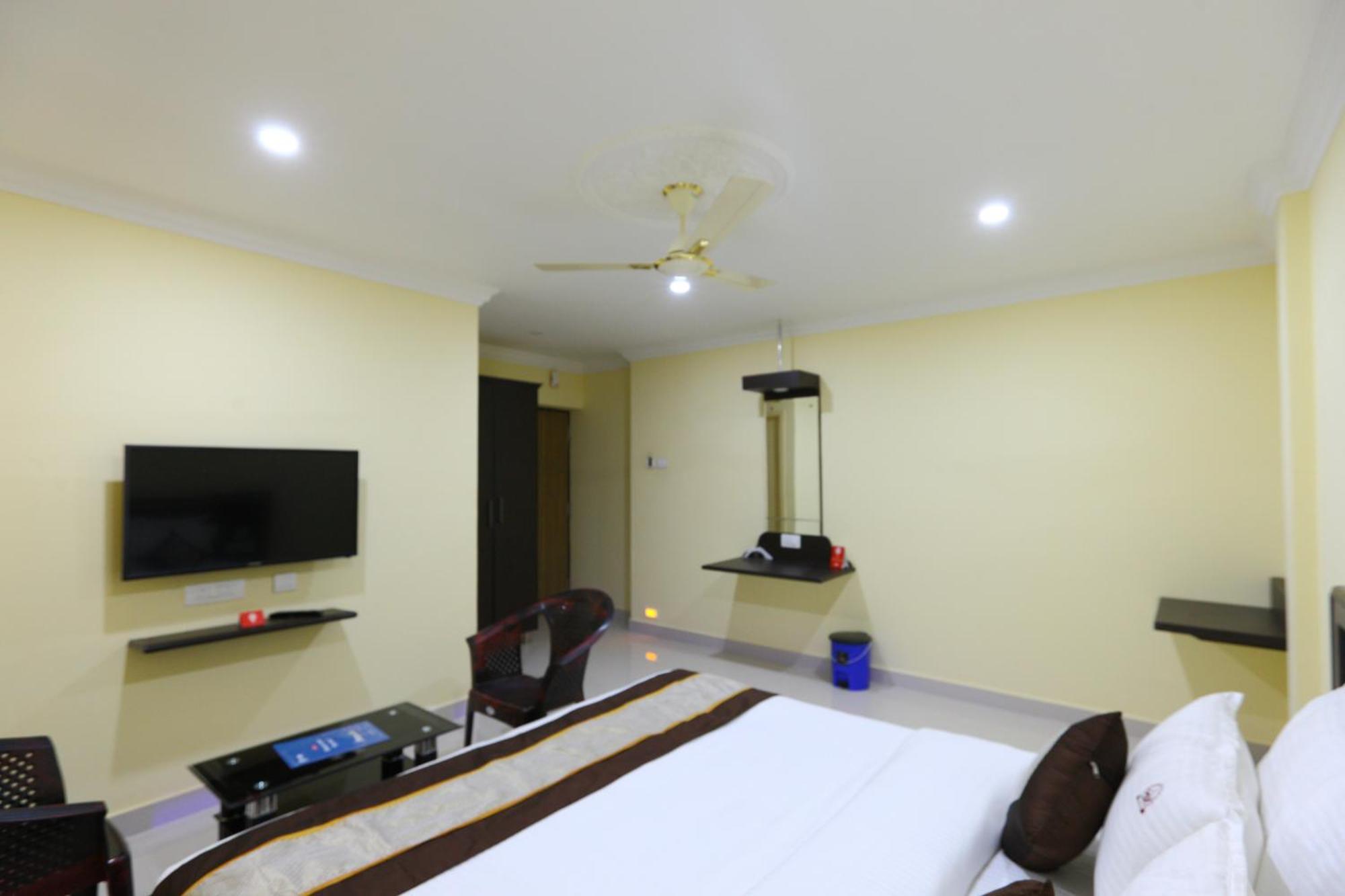 Hotel Salbala Inn - Near Airport 첸나이 외부 사진